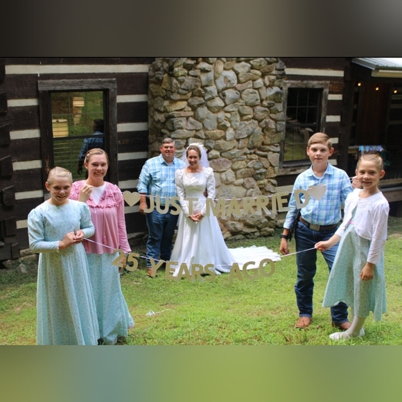 Meet your Posher, Lisa - Picture 5 of 11